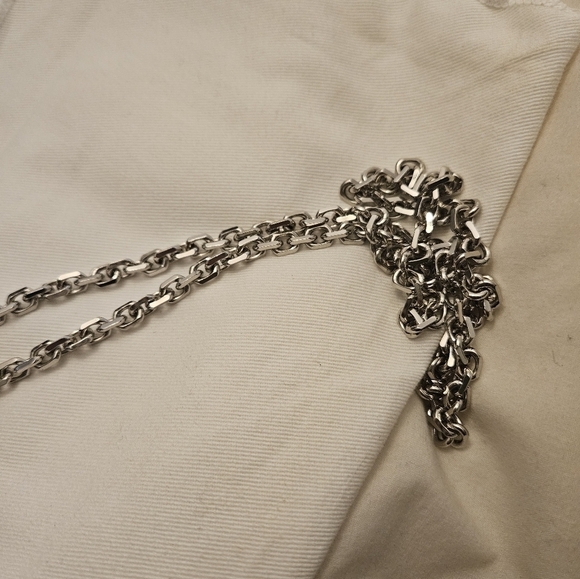 Lady Dior wallet on chain with silver hardware - Picture 9 of 13